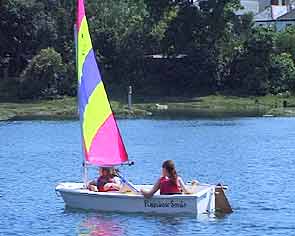 Sailing at Alver Lake